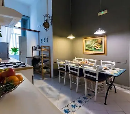 La Casa Napoletana - Ls Alojamento de Acomodação e Pequeno-almoço Nápoles