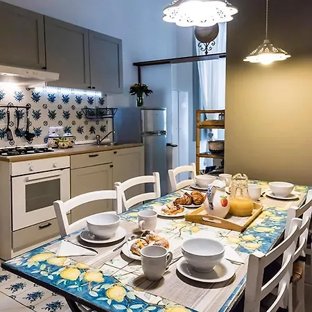 La Casa Napoletana Bed & Breakfast Napoli